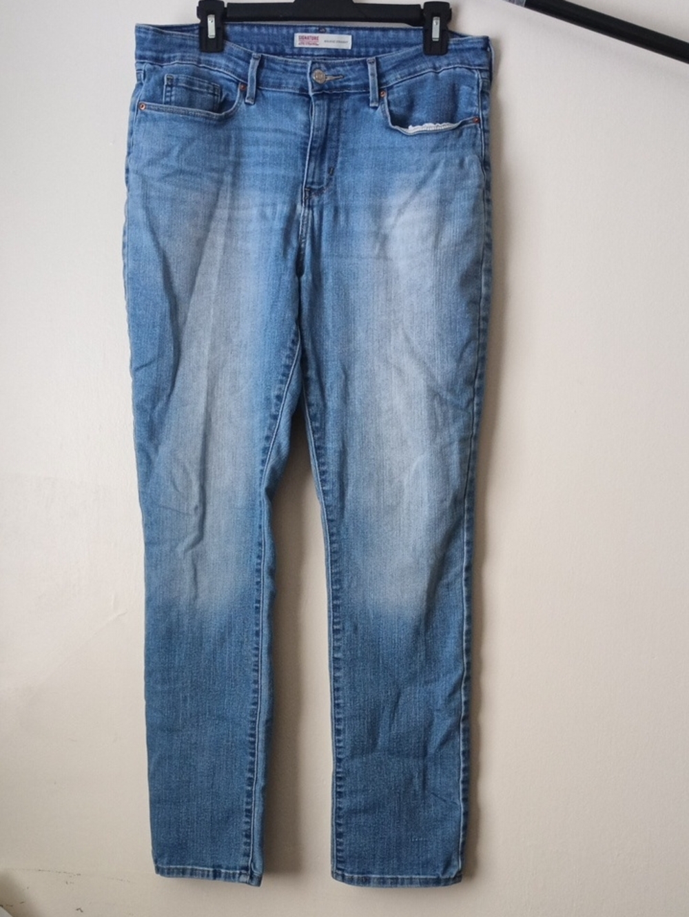Signature Levi Strauss Mid-Rise Jean